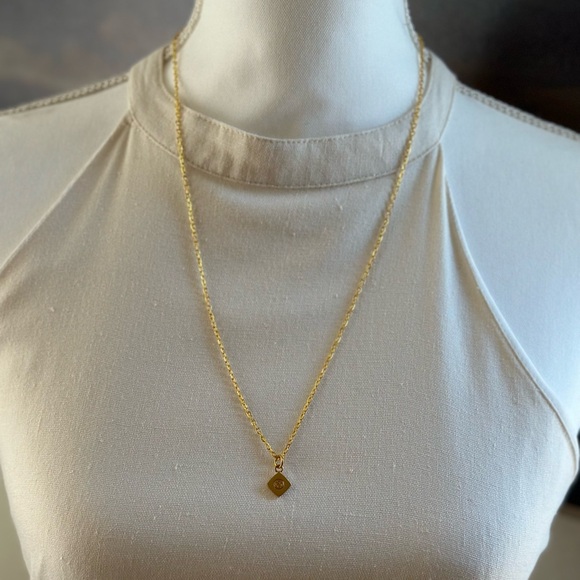 Chanel beauty charm necklace- new - Picture 3 of 3